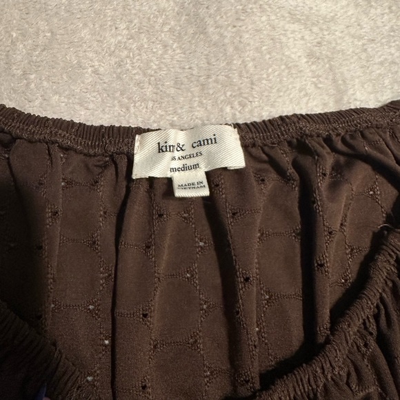 brown patterned top - Picture 5 of 5